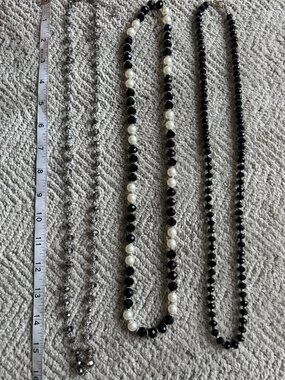 Set of Three Beaded Necklaces (black/white/gray)